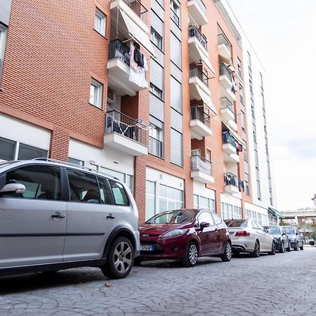 Free Parking Sudio Tirana Apartment Bagian luar foto