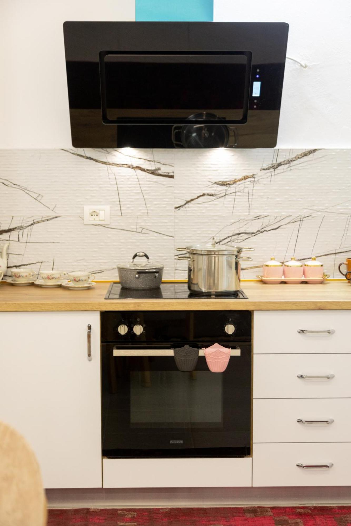 Free Parking Sudio Tirana Apartment Bagian luar foto