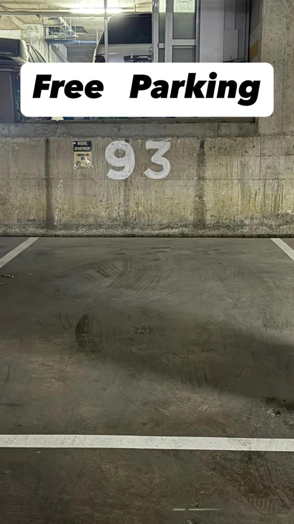 Free Parking Sudio Tirana Apartment Bagian luar foto